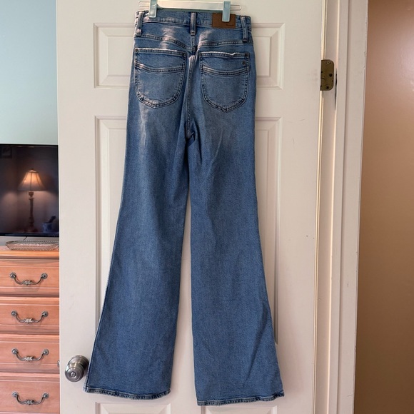 Madewell 11inch High Rise Flare - Picture 8 of 13